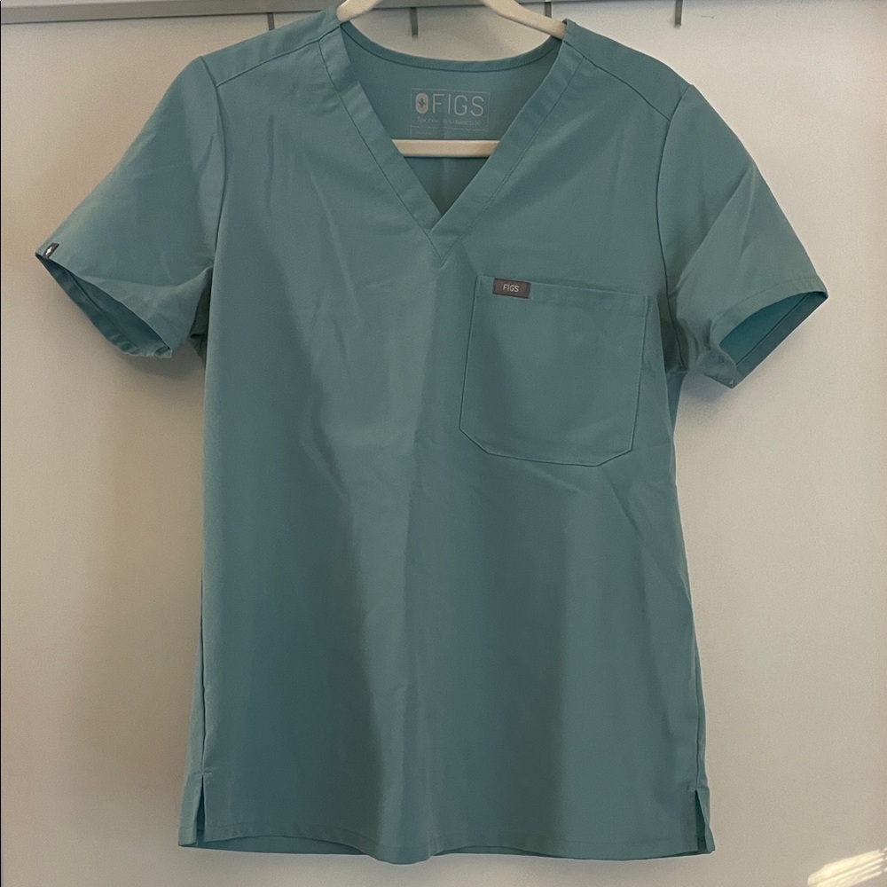 Figs Catarina Scrub Top in Sea Glass